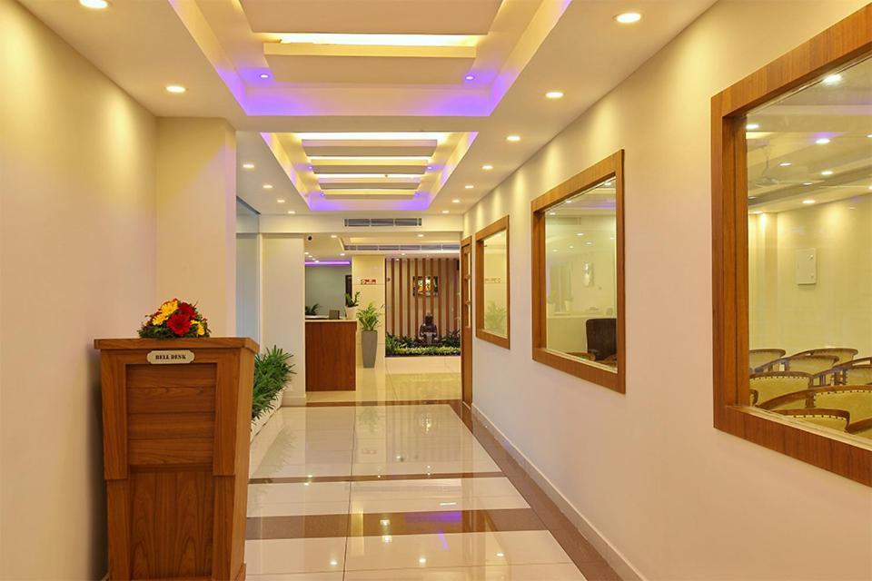 Lumbini Supreme Hotel Thrissur Exterior foto