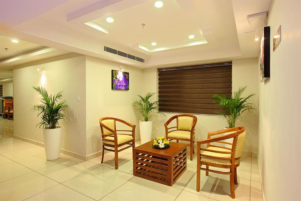 Lumbini Supreme Hotel Thrissur Exterior foto