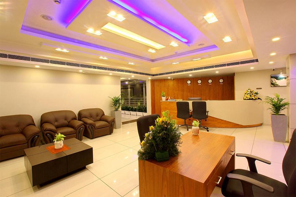 Lumbini Supreme Hotel Thrissur Exterior foto