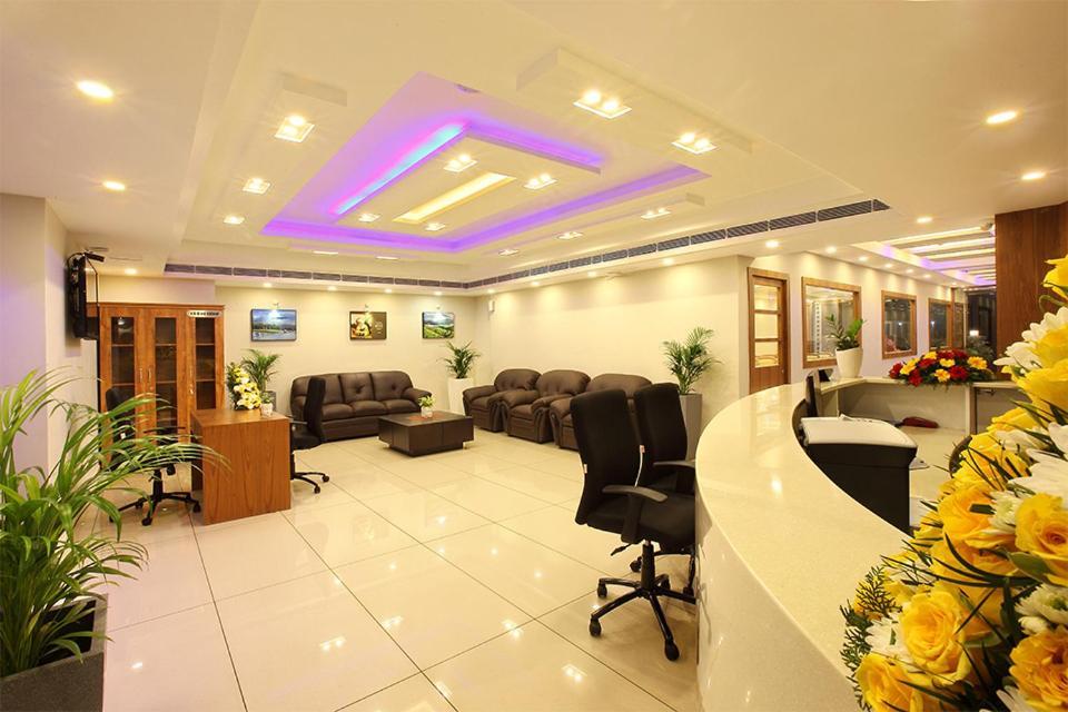 Lumbini Supreme Hotel Thrissur Exterior foto