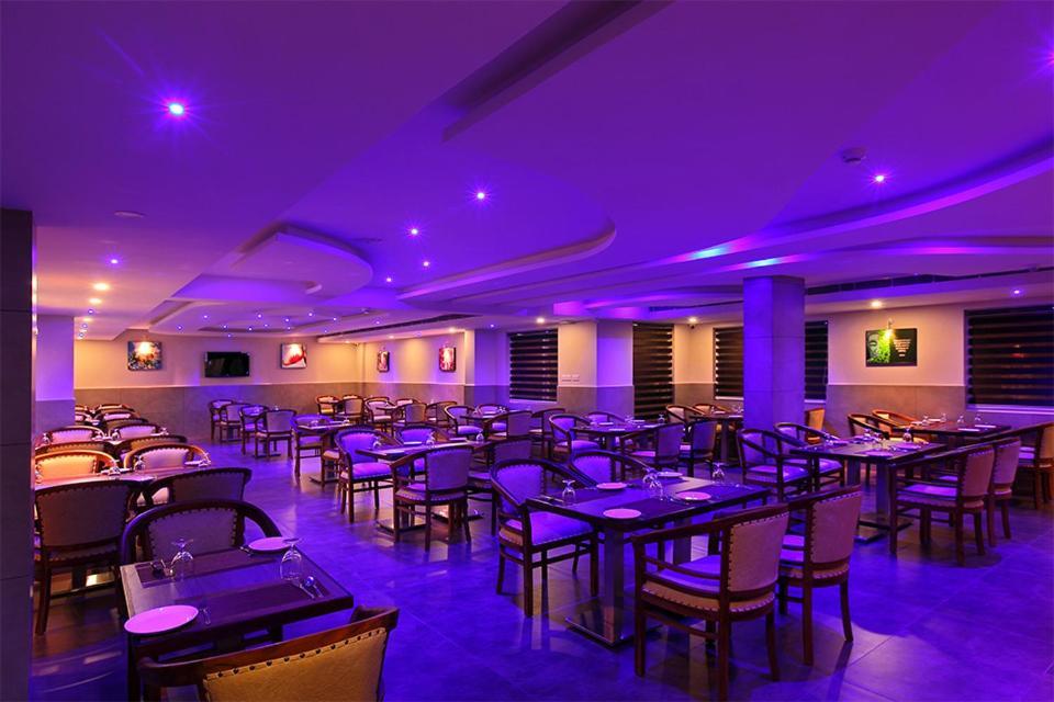 Lumbini Supreme Hotel Thrissur Exterior foto