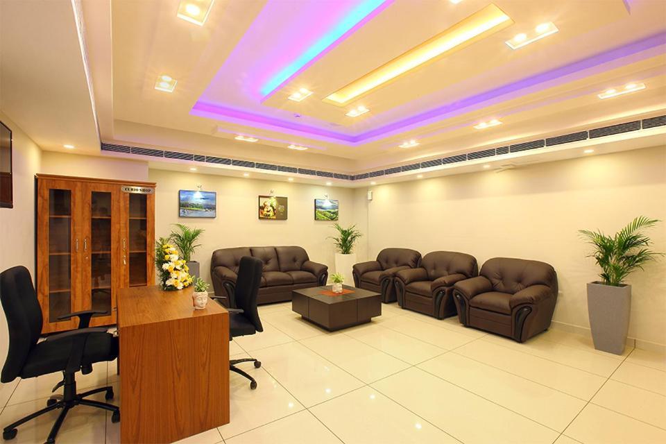 Lumbini Supreme Hotel Thrissur Exterior foto