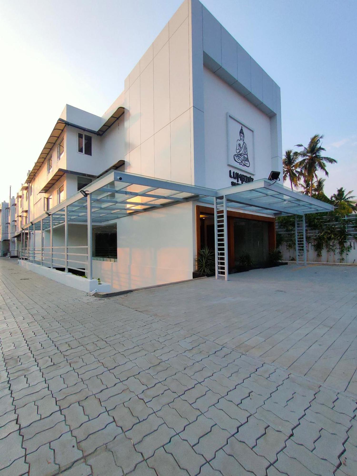 Lumbini Supreme Hotel Thrissur Exterior foto
